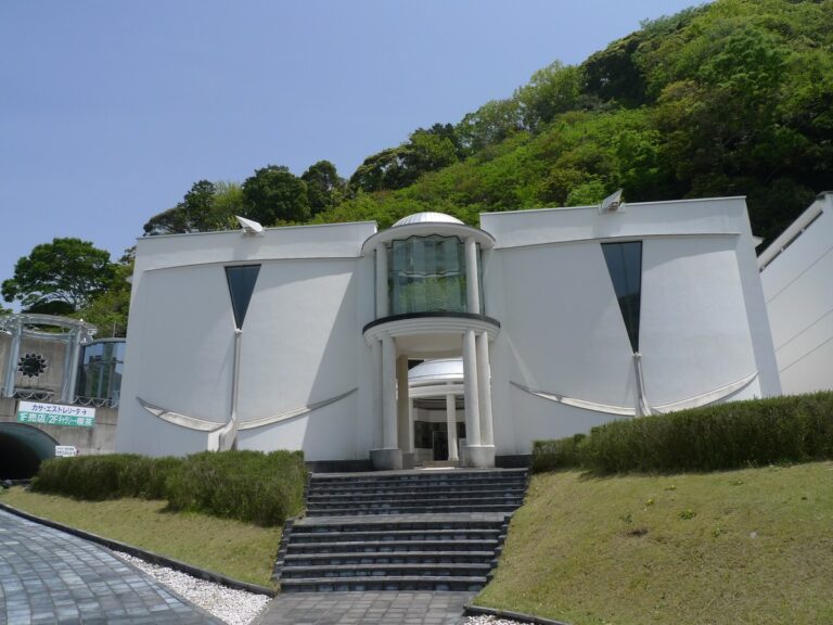 伊豆の長八美術館
