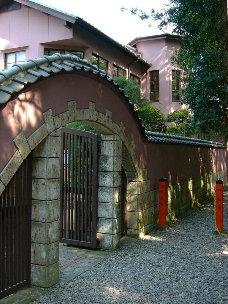 佐藤春夫記念館
