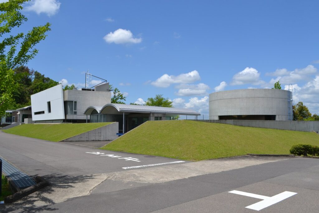 岐阜現代美術館