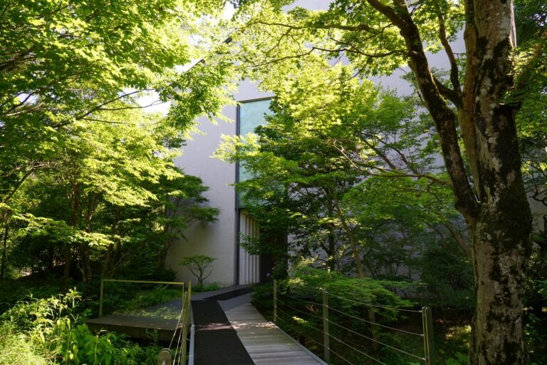 箱根ラリック美術館