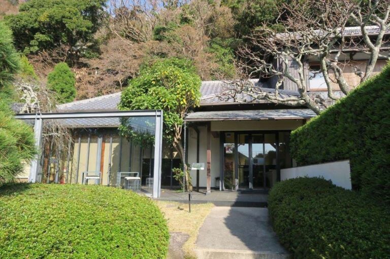 山口蓬春記念館