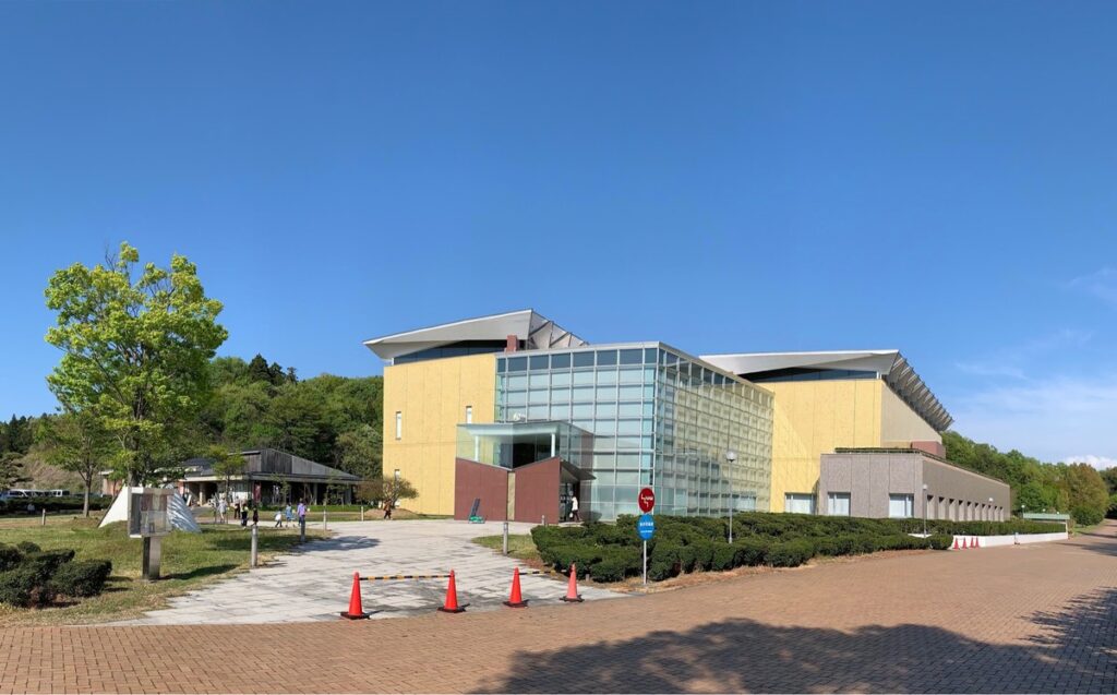 新潟市新津美術館