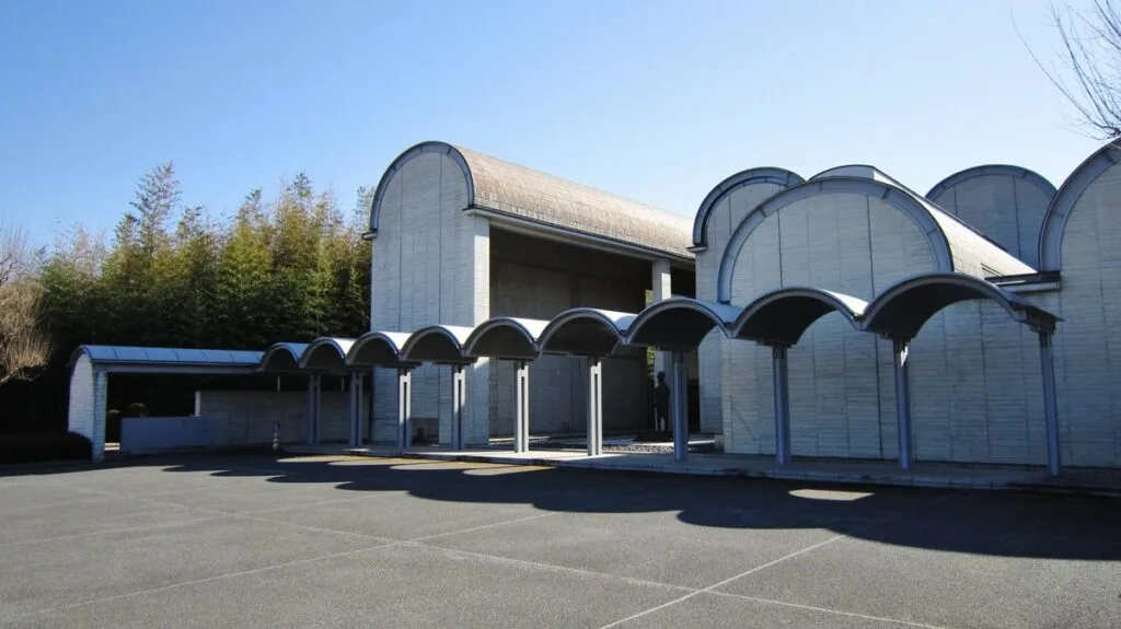 富岡市立美術博物館・福沢一郎記念美術館