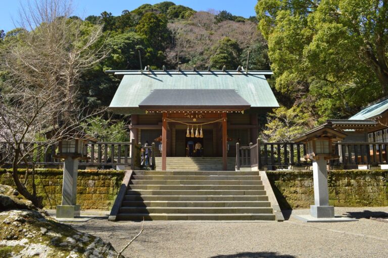 安房神社